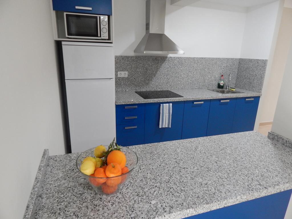 Apartamentos La Rosita Μπένιντορμ Δωμάτιο φωτογραφία