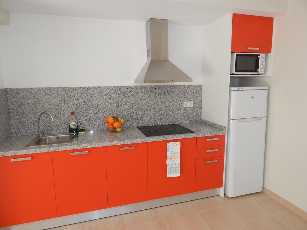 Apartamentos La Rosita Μπένιντορμ Δωμάτιο φωτογραφία
