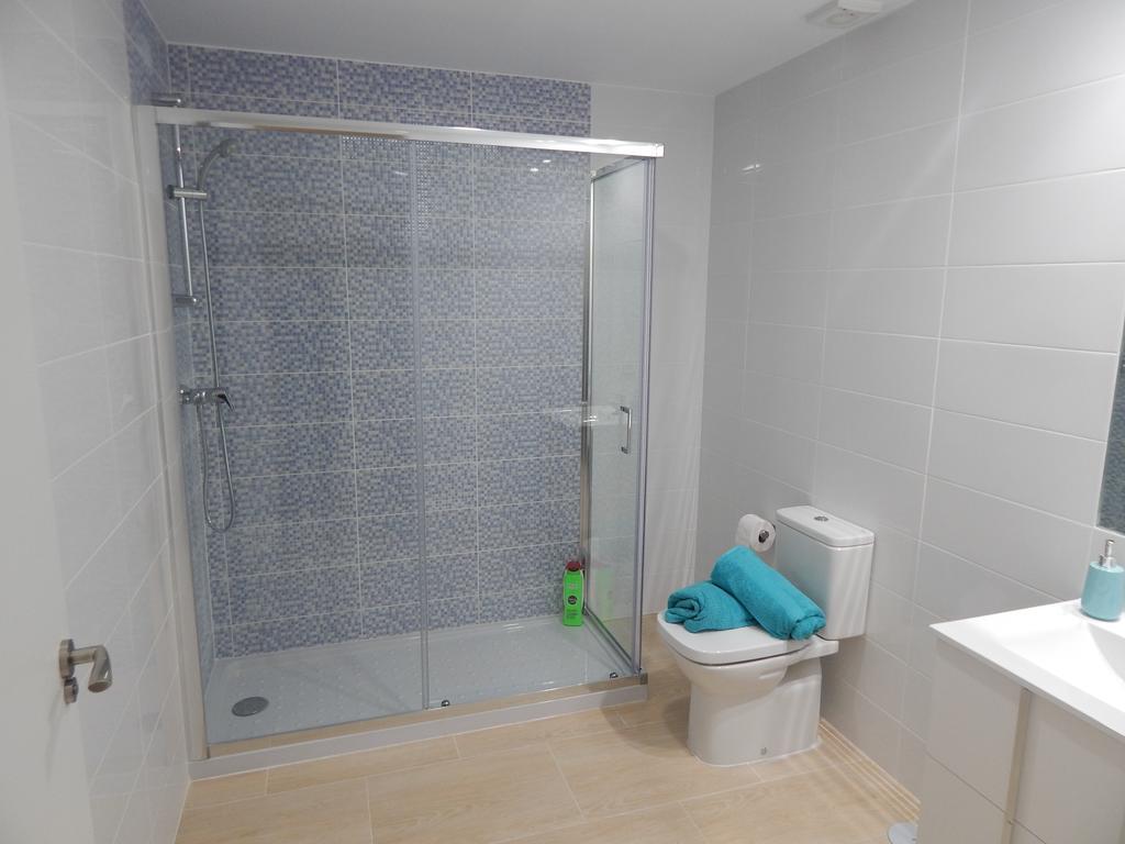 Apartamentos La Rosita Μπένιντορμ Δωμάτιο φωτογραφία