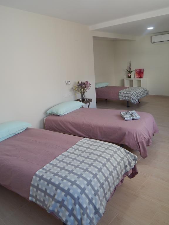 Apartamentos La Rosita Μπένιντορμ Δωμάτιο φωτογραφία